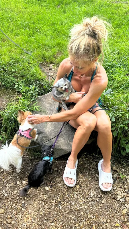 Torrie Wilson photo 15 of 2510