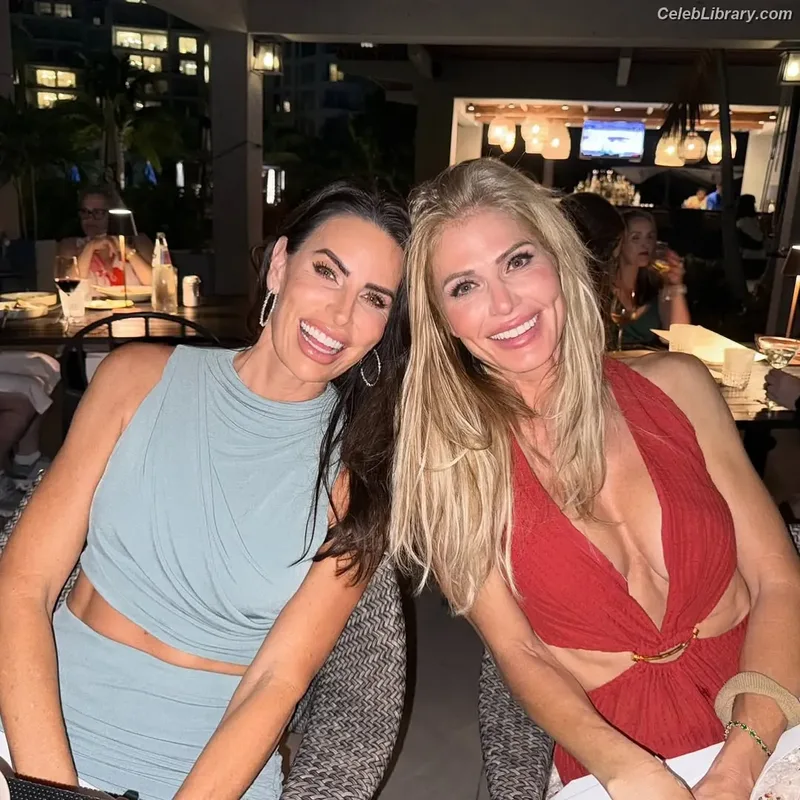 Torrie Wilson photo 2 of 2510