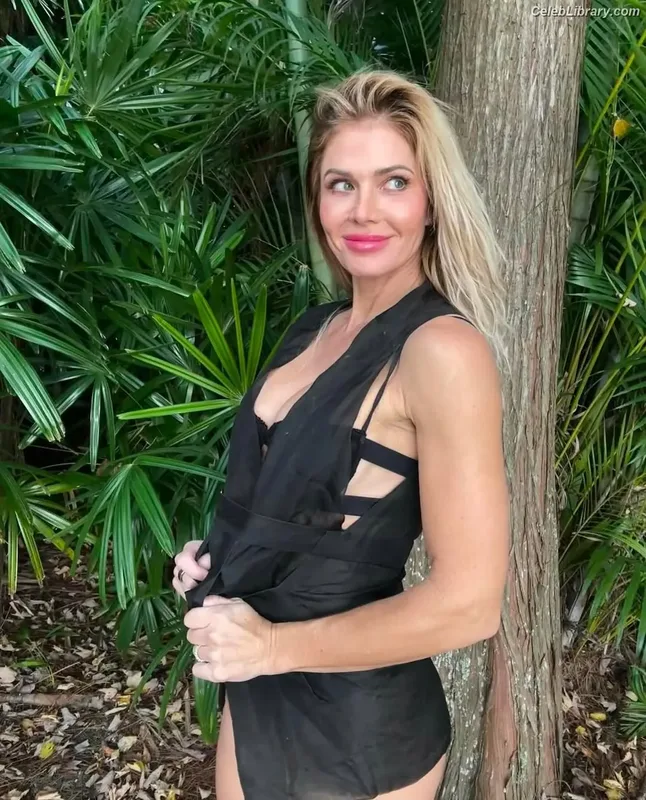 Torrie Wilson photo 6 of 2510