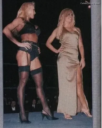 Torrie Wilson photo 10 of 2510