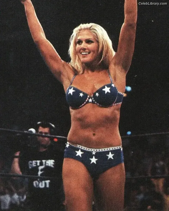 Torrie Wilson photo 15 of 2510