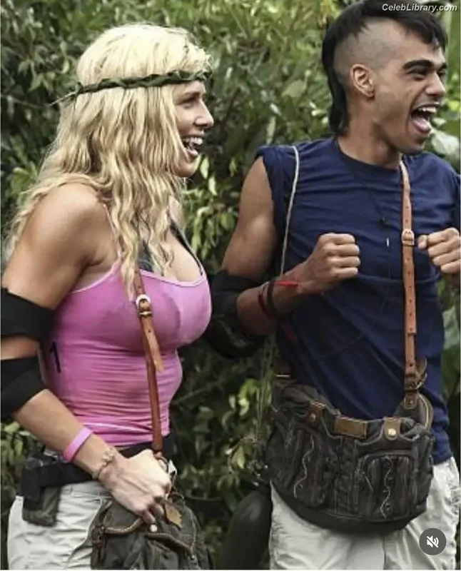 Torrie Wilson photo 9 of 2510
