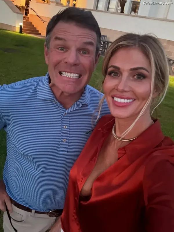 Torrie Wilson photo 3 of 2510