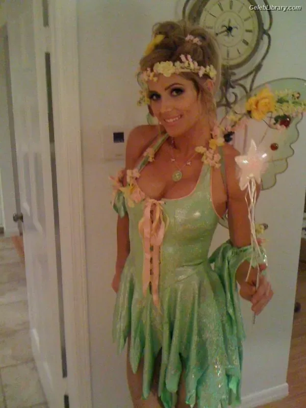 Torrie Wilson photo 9 of 2510