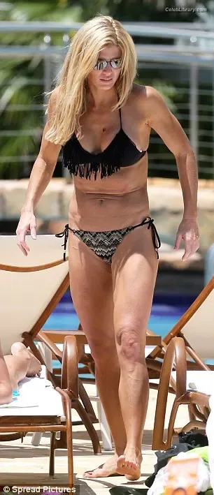 Torrie Wilson photo 16 of 2510