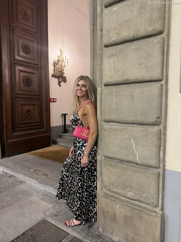 Torrie Wilson photo 11 of 2510