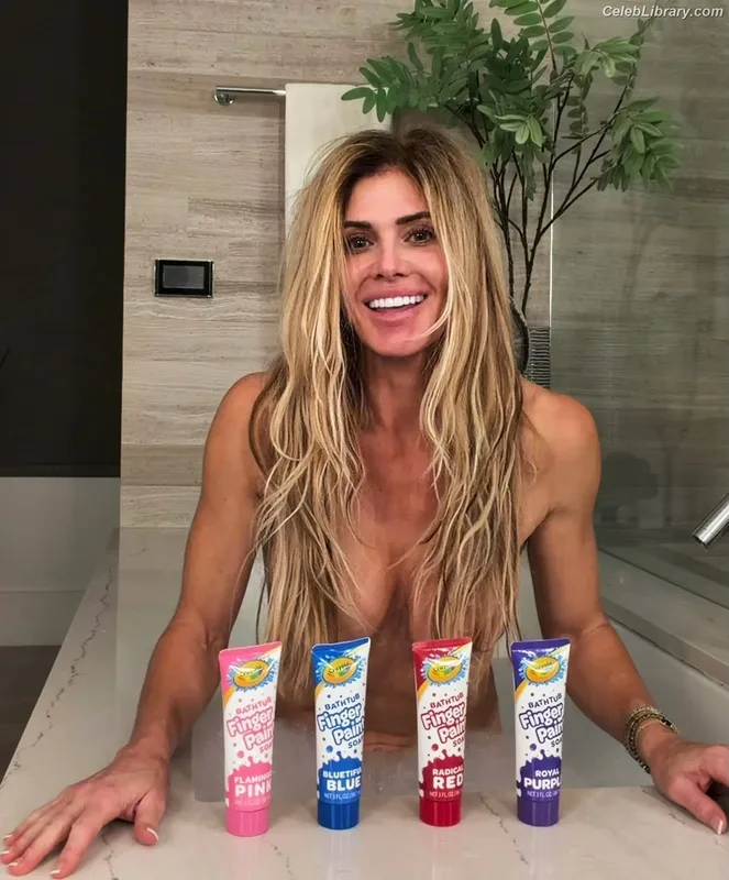 Torrie Wilson photo 10 of 2510