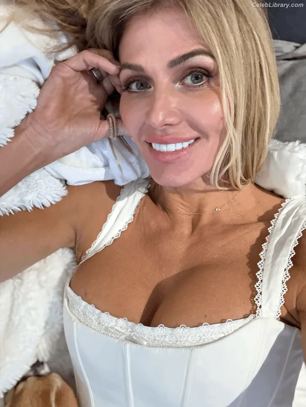 Torrie Wilson photo 8 of 2510