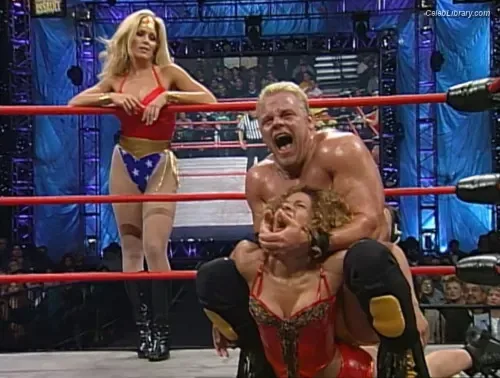 Torrie Wilson photo 8 of 2510