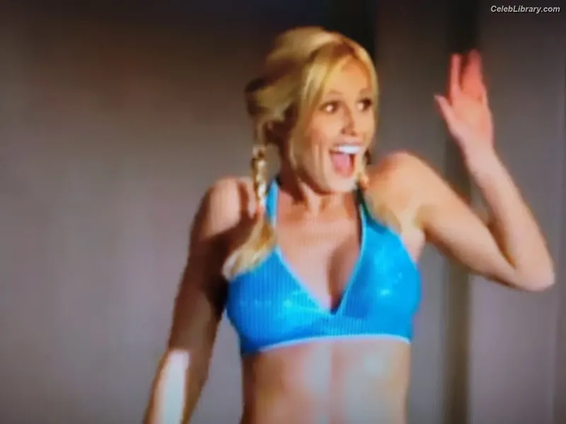 Torrie Wilson photo 6 of 2510