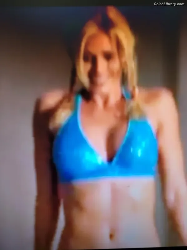 Torrie Wilson photo 12 of 2510