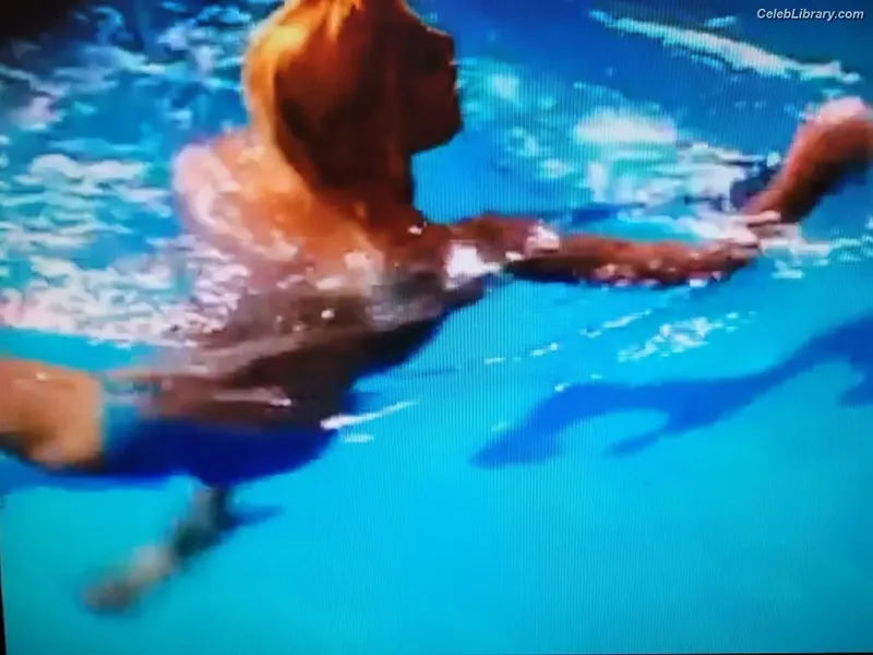 Torrie Wilson photo 21 of 2510