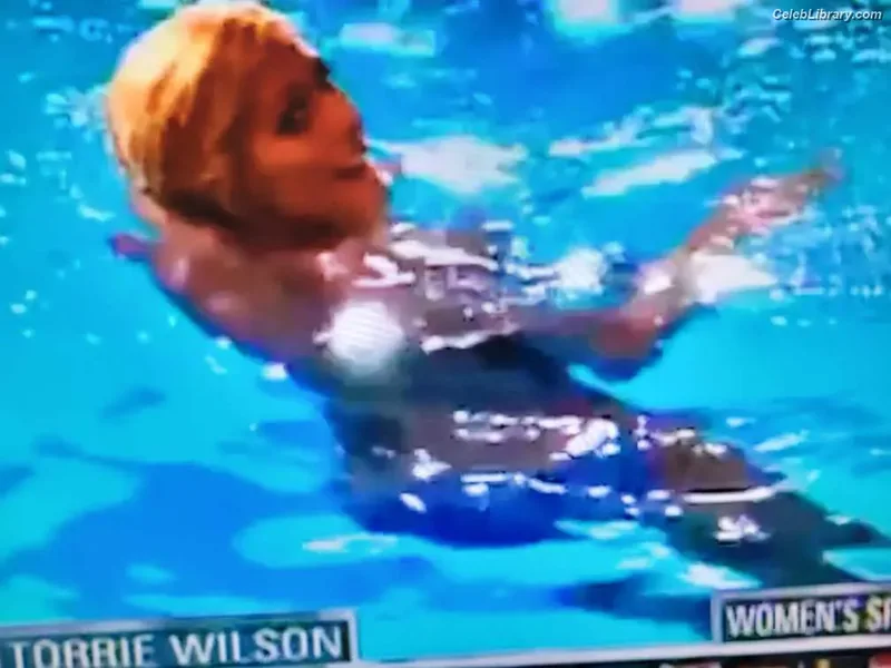 Torrie Wilson photo 5 of 2510