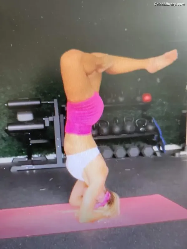 Torrie Wilson photo 13 of 2510