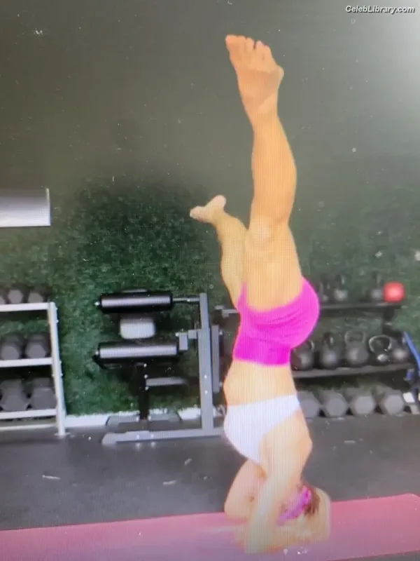 Torrie Wilson photo 14 of 2510