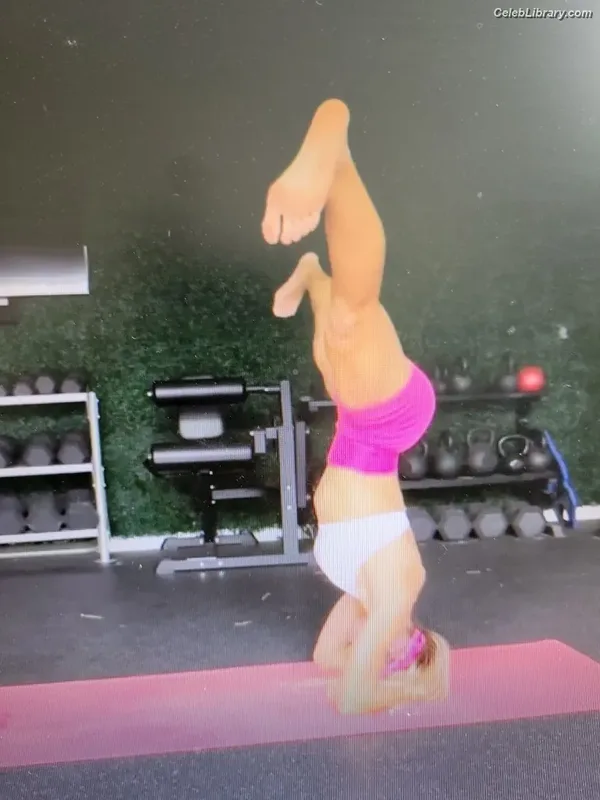Torrie Wilson photo 16 of 2510