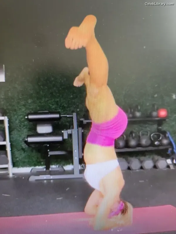 Torrie Wilson photo 18 of 2510