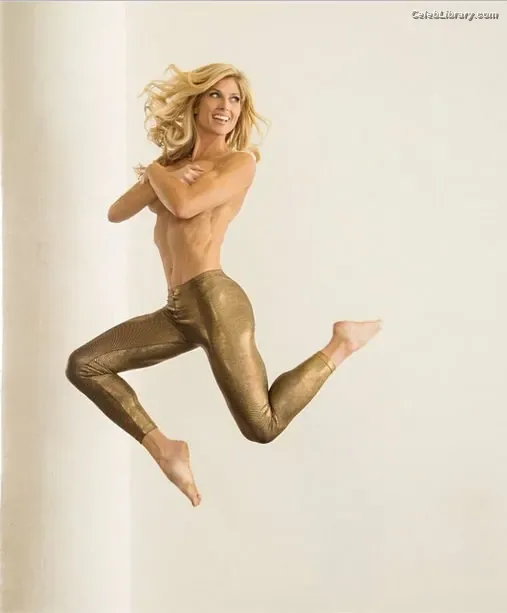 Torrie Wilson photo 11 of 2510