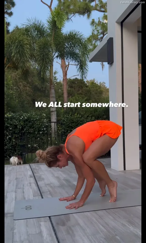 Torrie Wilson photo 2 of 2510