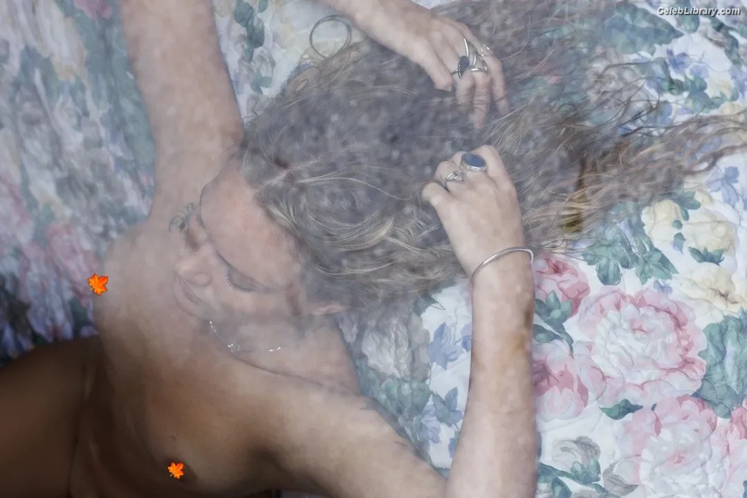 Tove Lo photo 21 of 302