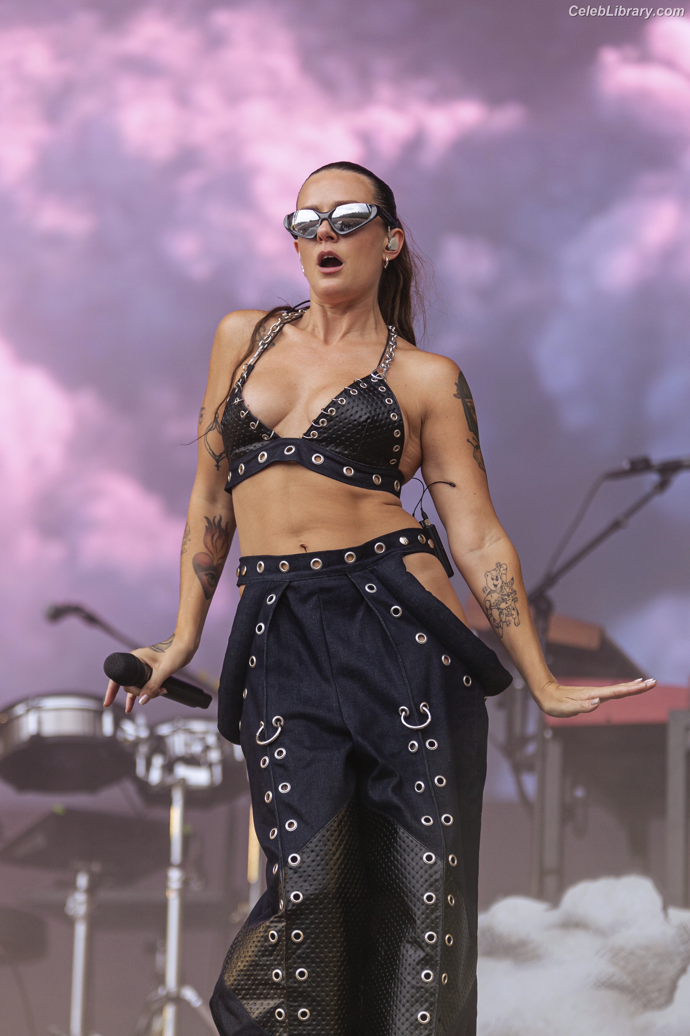 Tove Lo photo 9 of 302