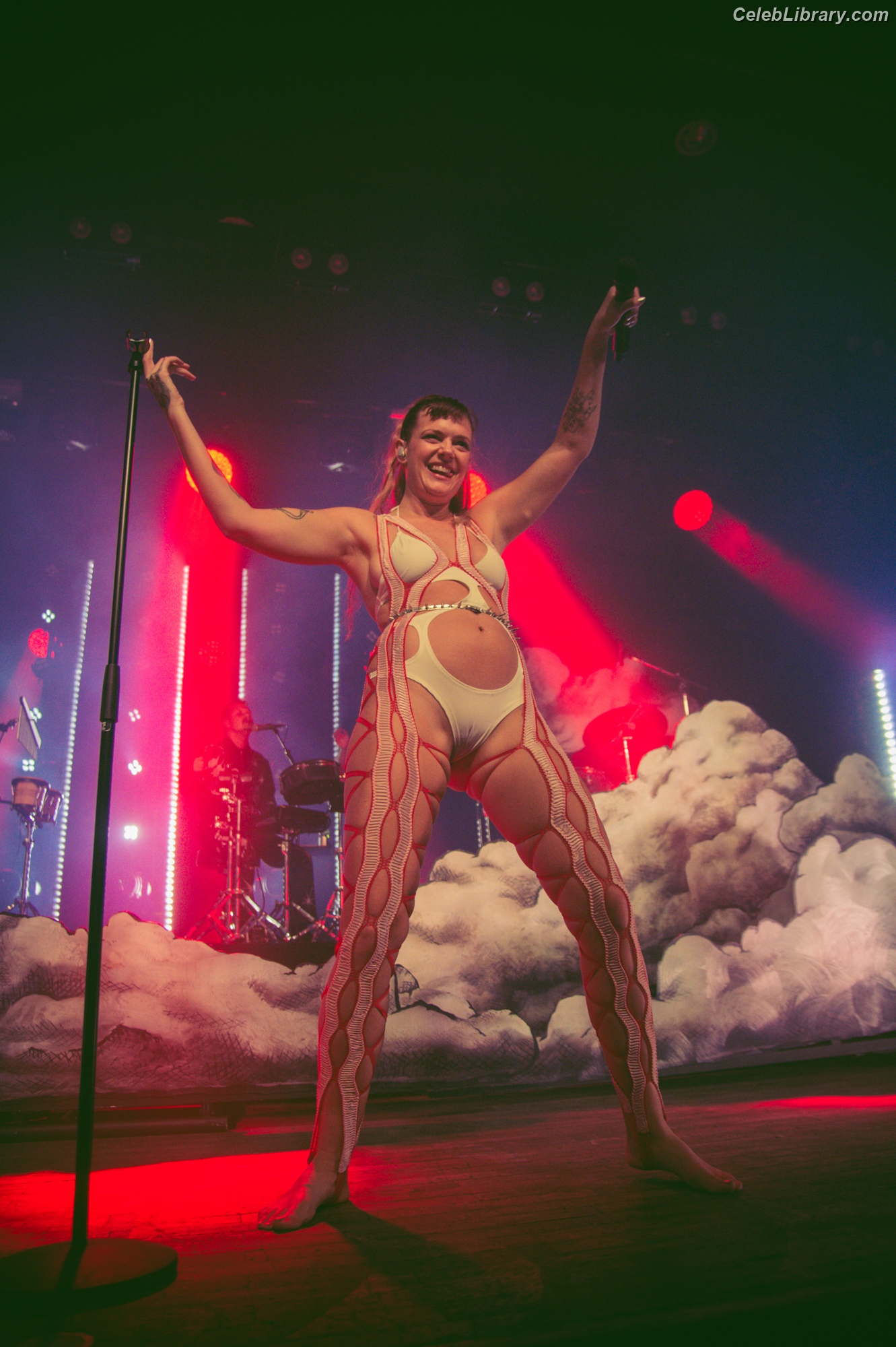 Tove Lo photo 15 of 302