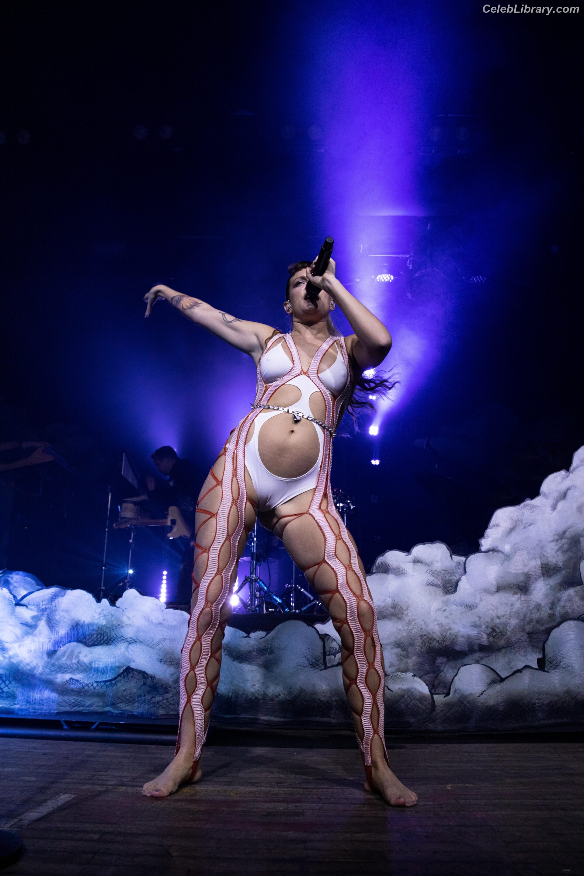 Tove Lo photo 8 of 302