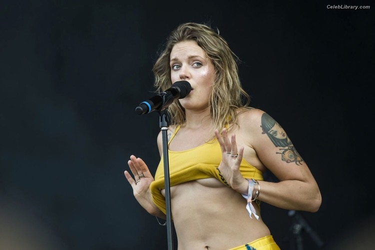 Tove Lo photo 5 of 302