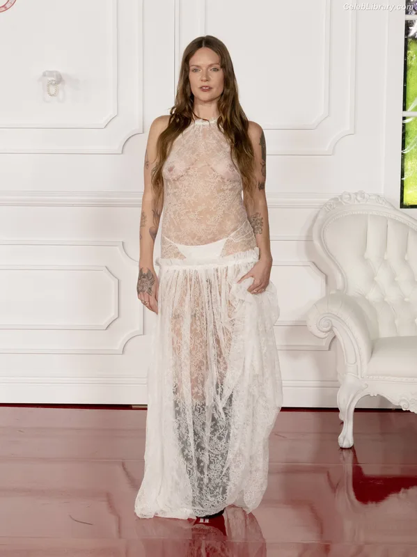 Tove Lo photo 22 of 302