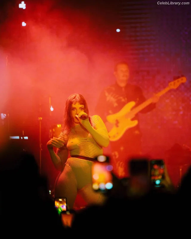 Tove Lo photo 18 of 302