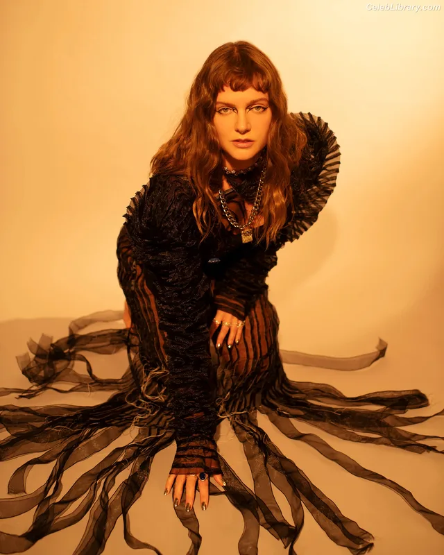 Tove Lo photo 18 of 302