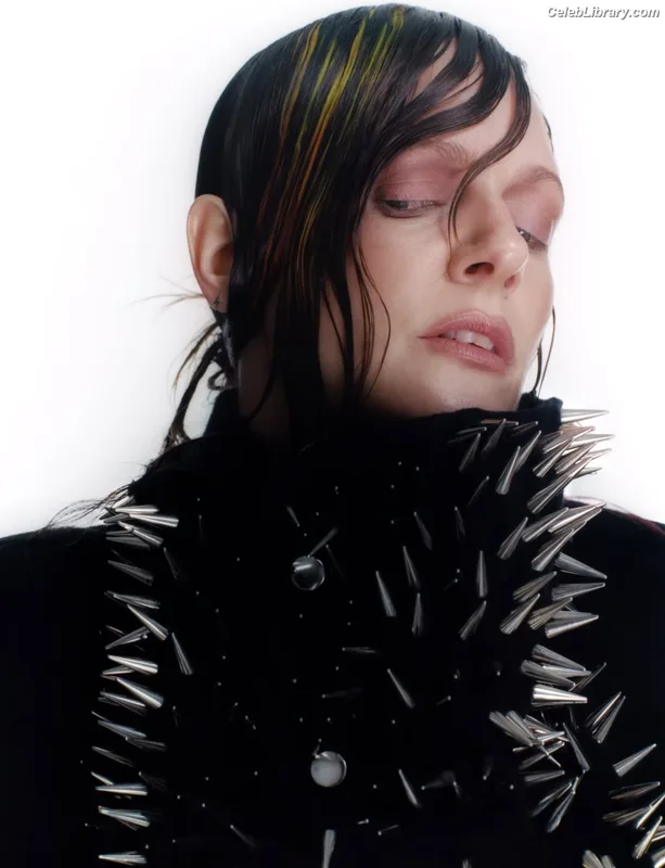Tove Lo photo 11 of 302