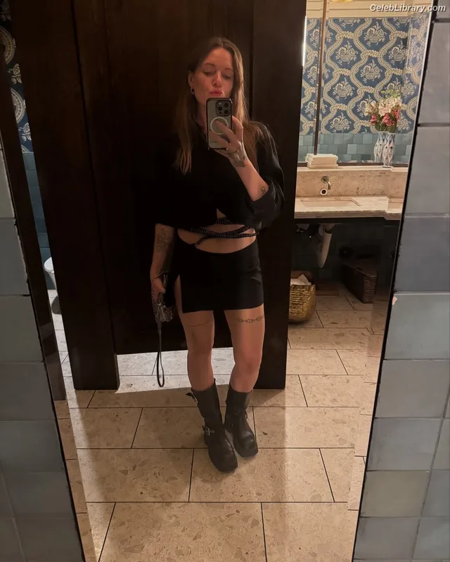 Tove Lo photo 11 of 302