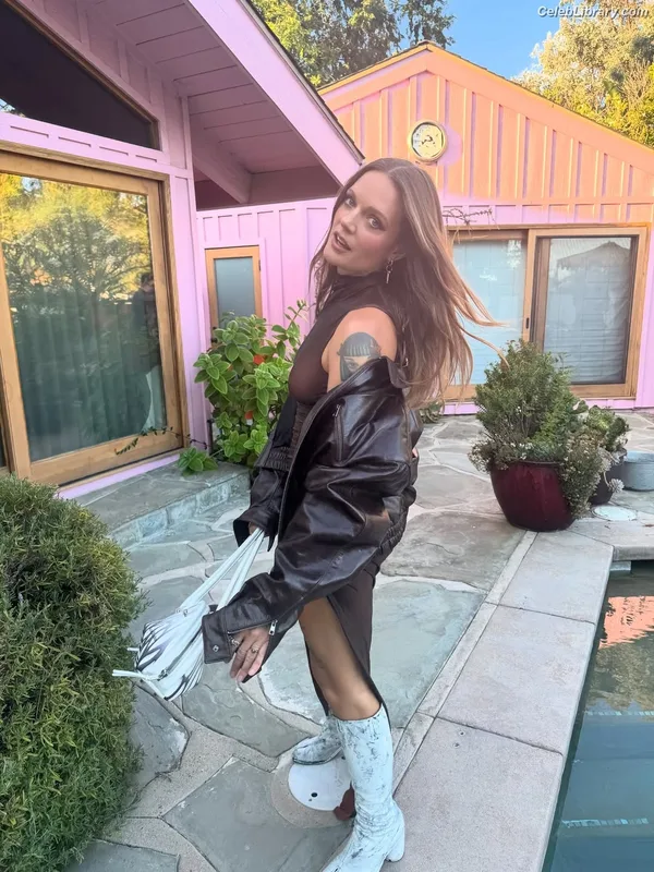 Tove Lo photo 6 of 302