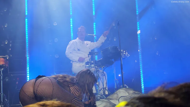 Tove Lo photo 9 of 302