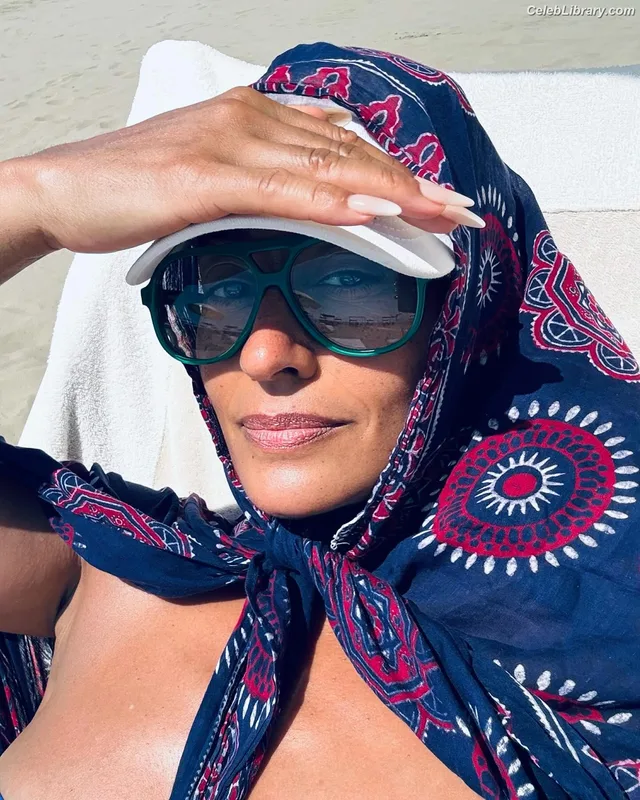 Tracee Ellis Ross photo 15 of 629