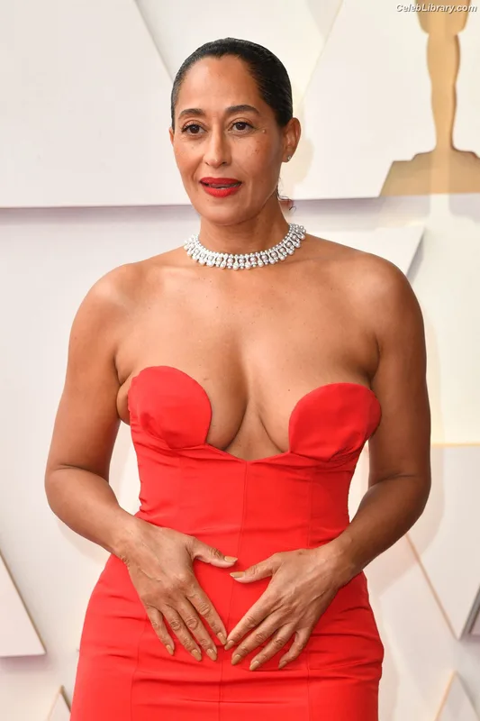 Tracee Ellis Ross photo 13 of 629