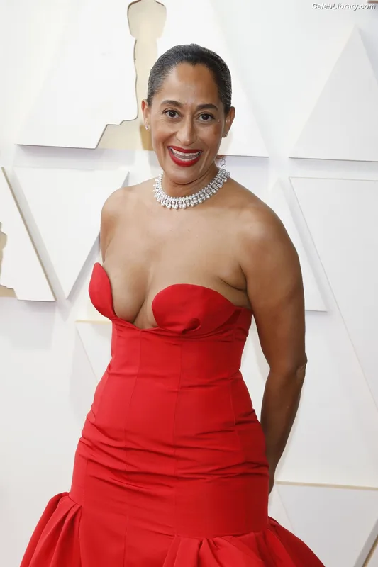 Tracee Ellis Ross photo 14 of 629