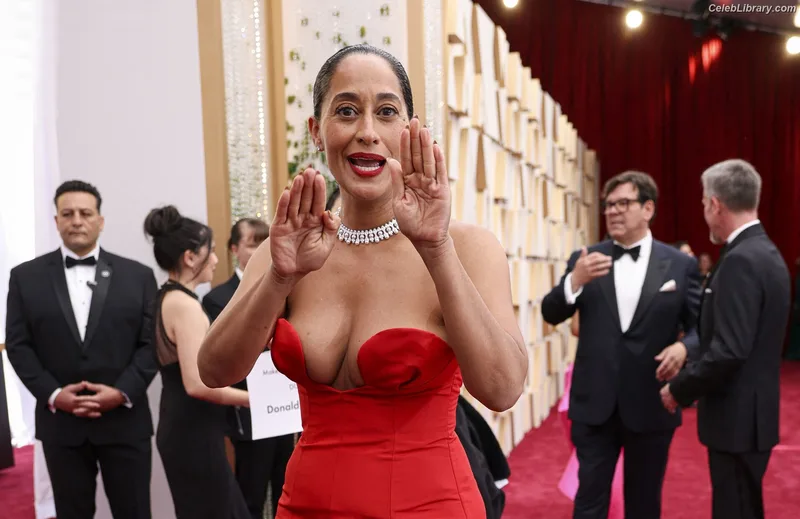 Tracee Ellis Ross photo 15 of 629