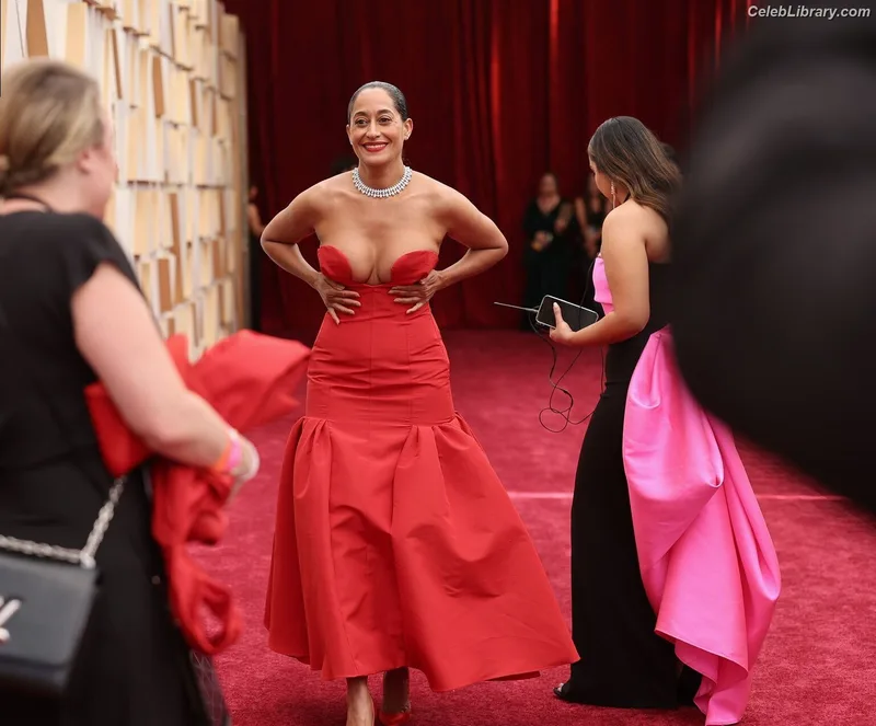Tracee Ellis Ross photo 16 of 629