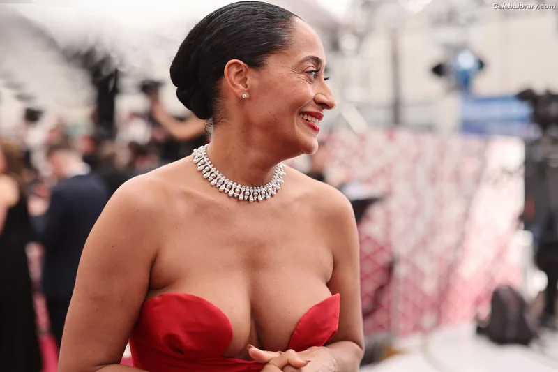 Tracee Ellis Ross photo 22 of 629
