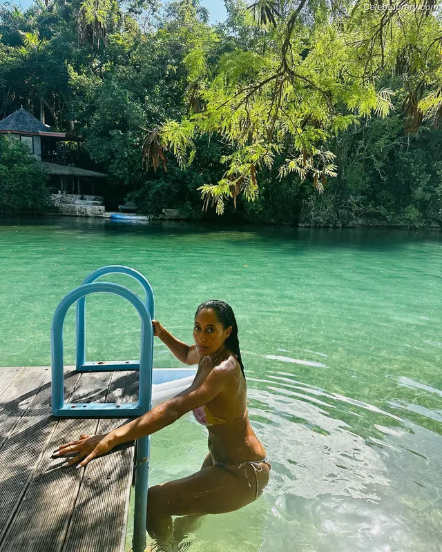 Tracee Ellis Ross photo 3 of 629
