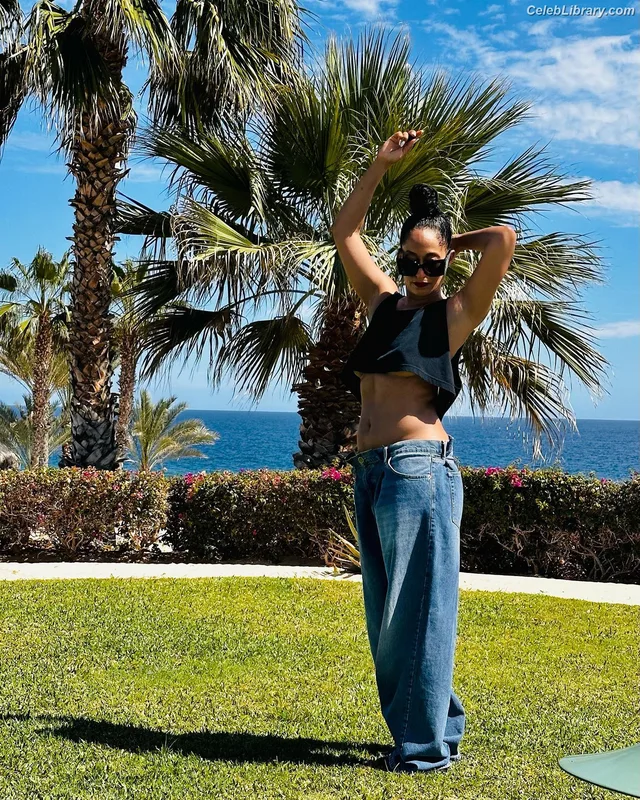 Tracee Ellis Ross photo 16 of 629
