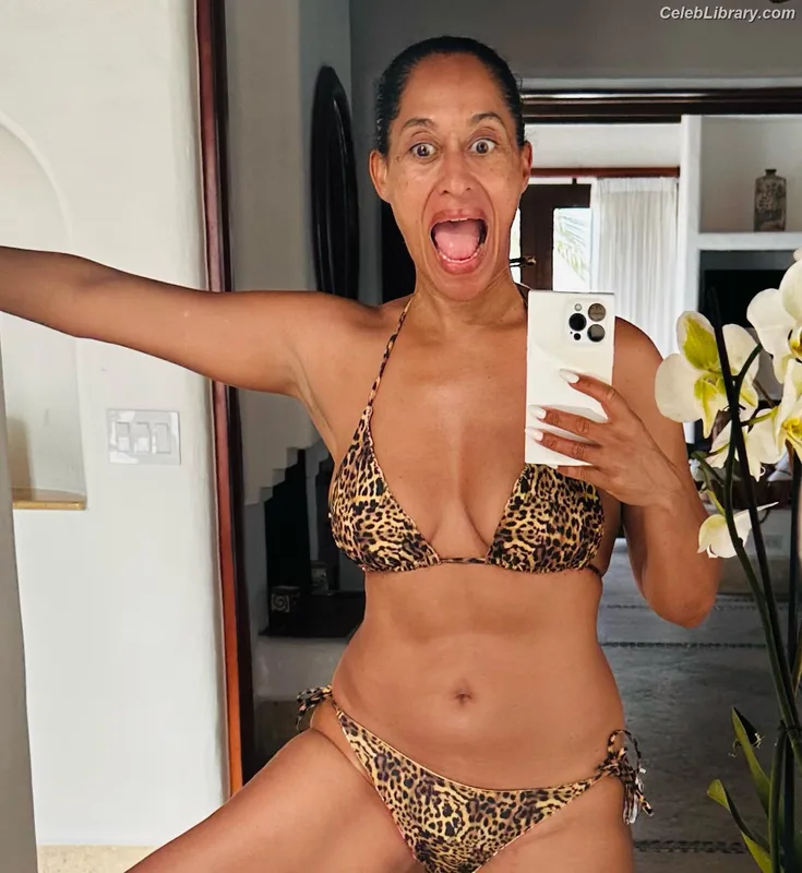 Tracee Ellis Ross photo 18 of 629