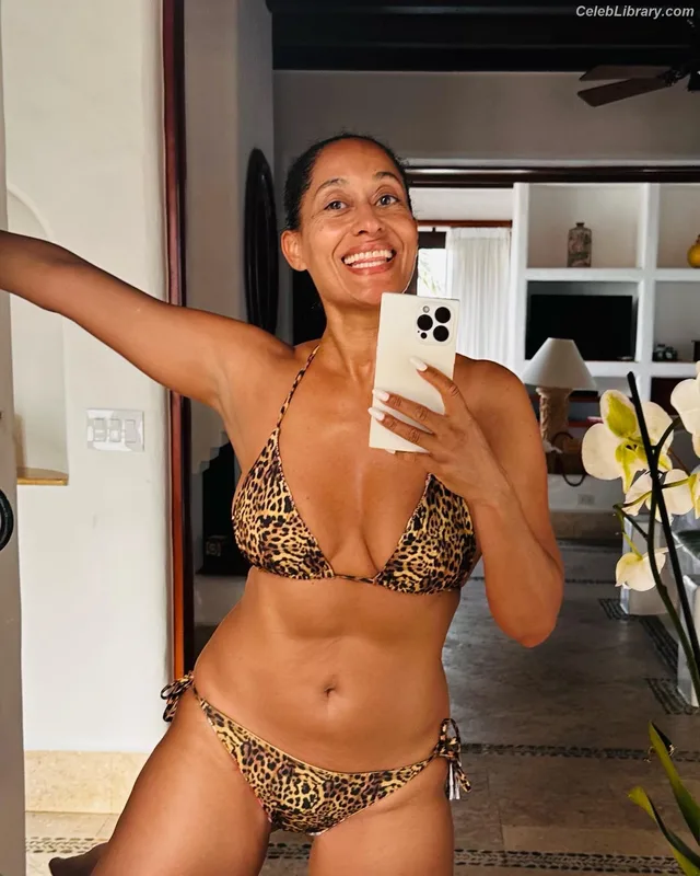 Tracee Ellis Ross photo 19 of 629