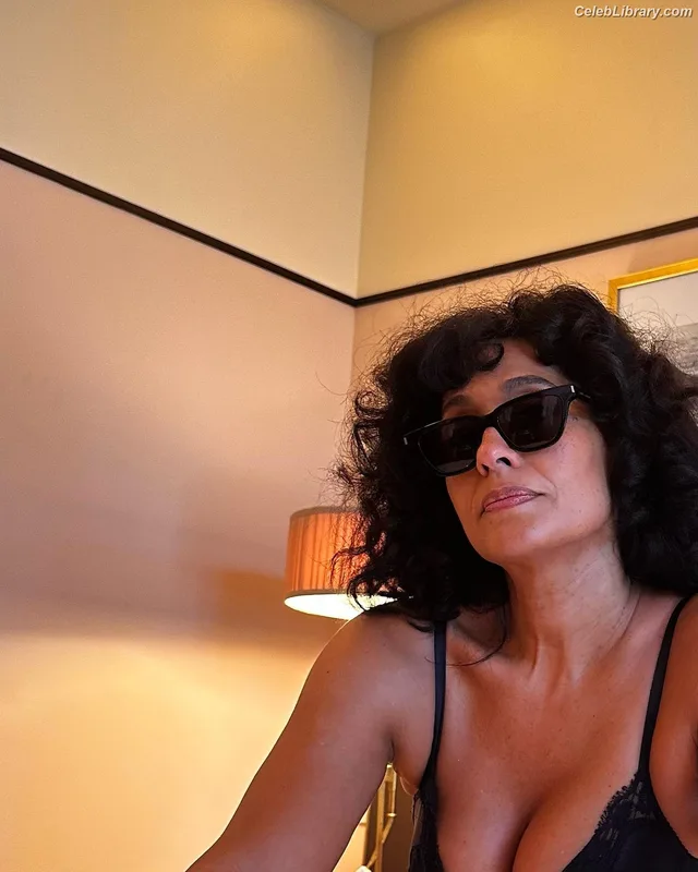 Tracee Ellis Ross photo 2 of 629