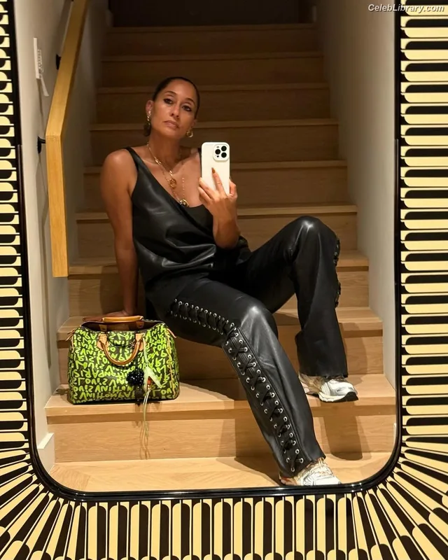 Tracee Ellis Ross photo 15 of 629