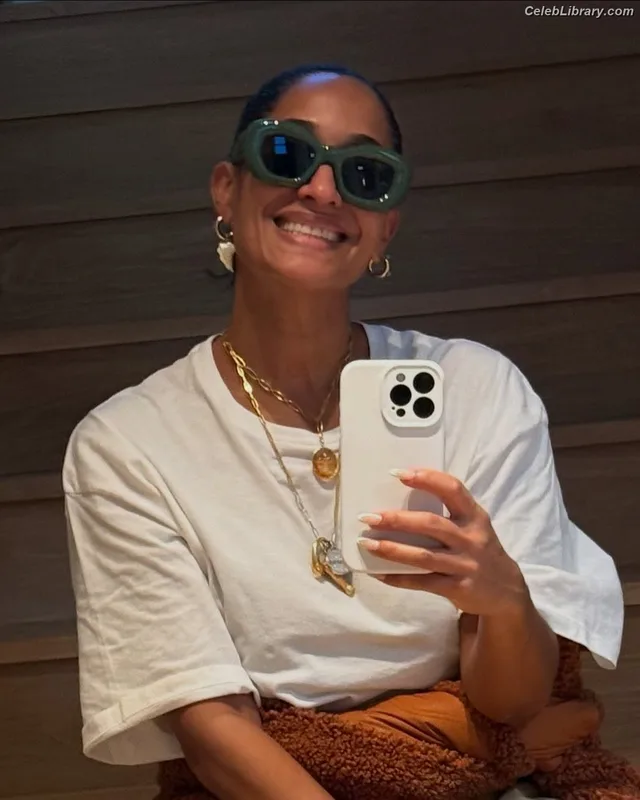 Tracee Ellis Ross photo 18 of 629