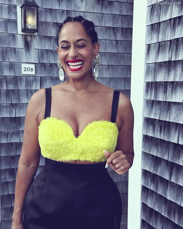 Tracee Ellis Ross photo 16 of 629
