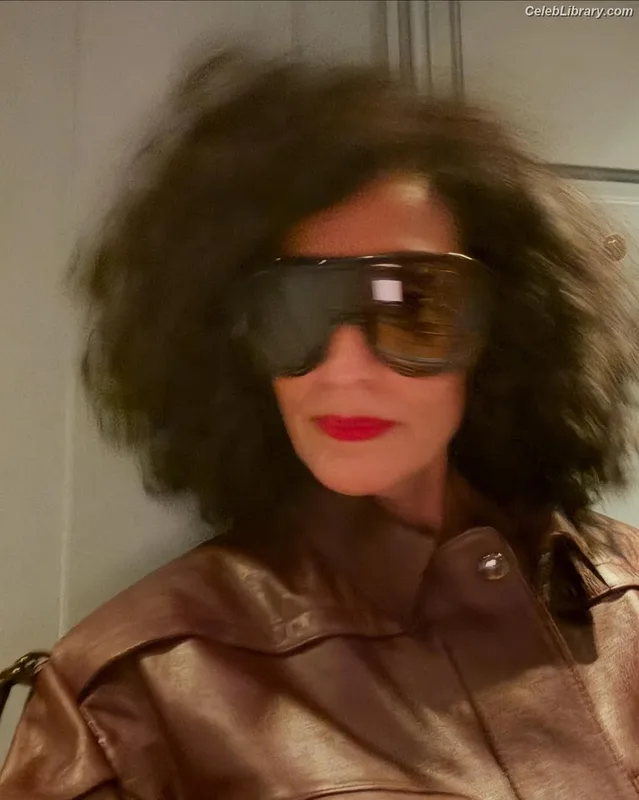 Tracee Ellis Ross photo 19 of 629